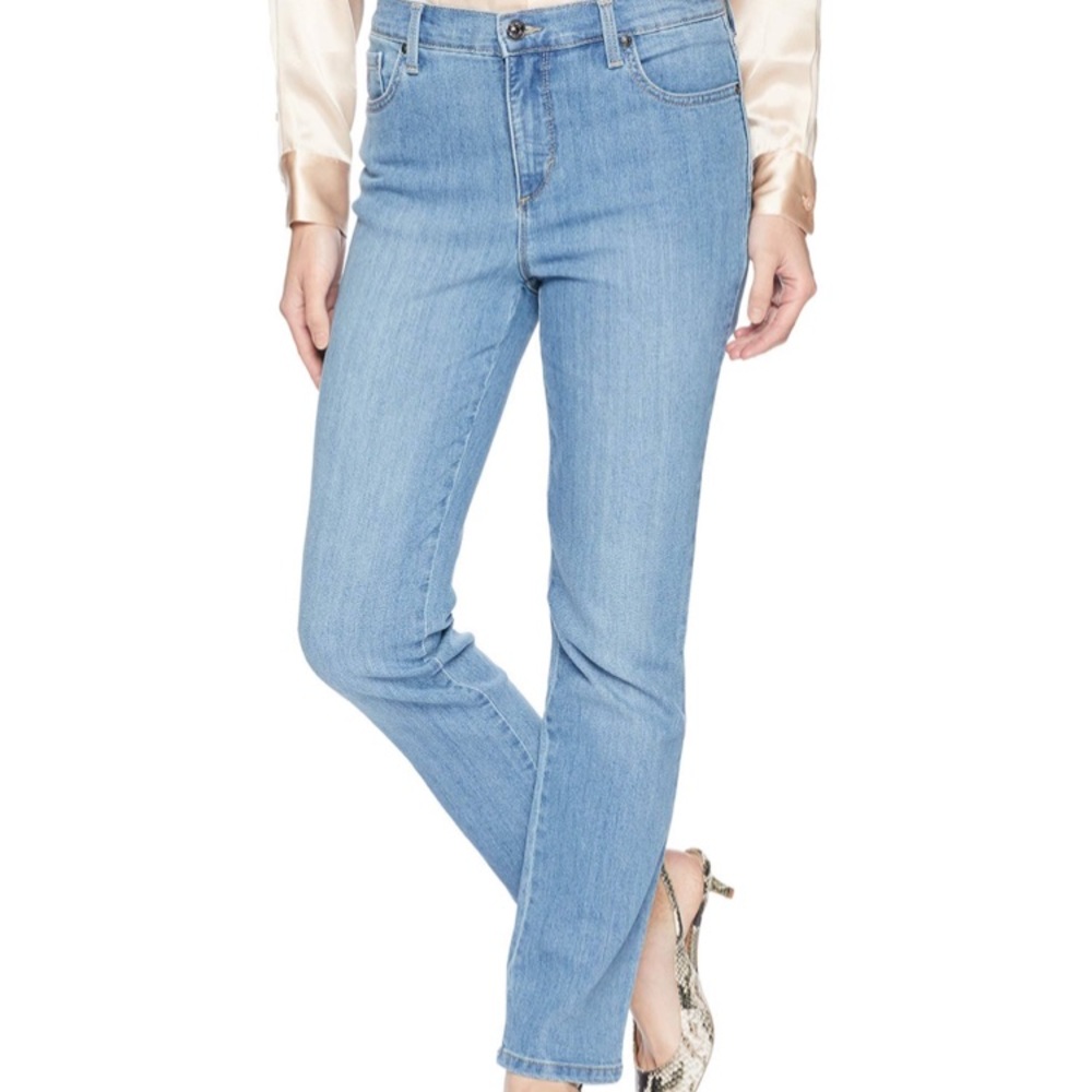 NWT GLORIA VANDERBILT PETITE AMANDA STRETCH JEANS